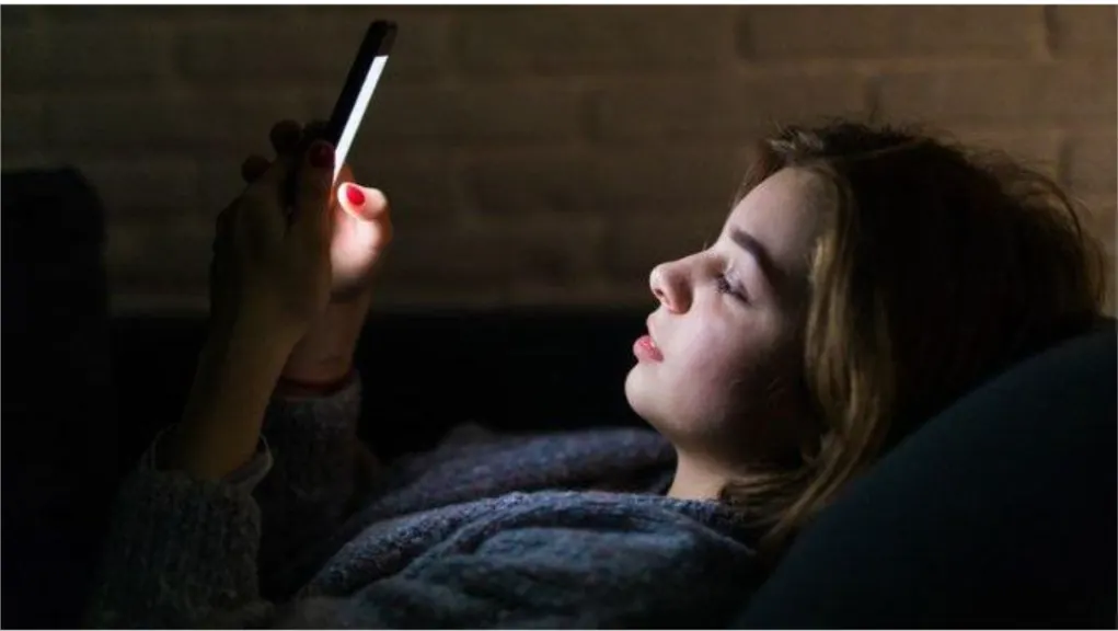 Kenapa AU Masih Jadi Favorit? Walaupun Beda Dunia, Tapi Feel-nya Tetep Bikin Greget Gen Muda!